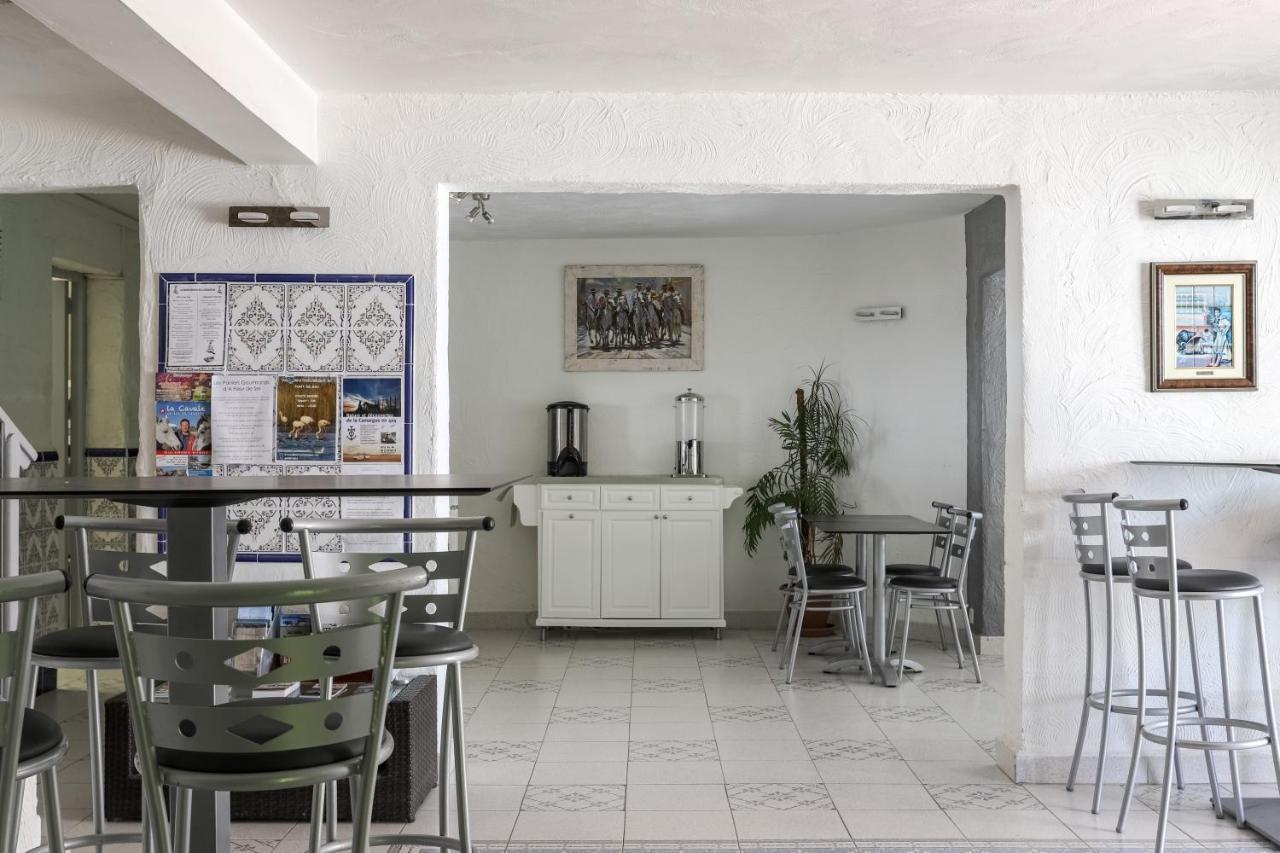 Hotel Les Palmiers En Camargue Saintes-Maries-de-la-Mer Bagian luar foto