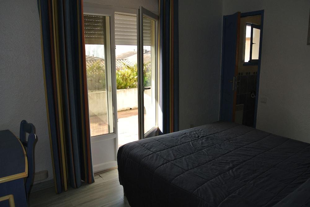 Hotel Les Palmiers En Camargue Saintes-Maries-de-la-Mer Bagian luar foto