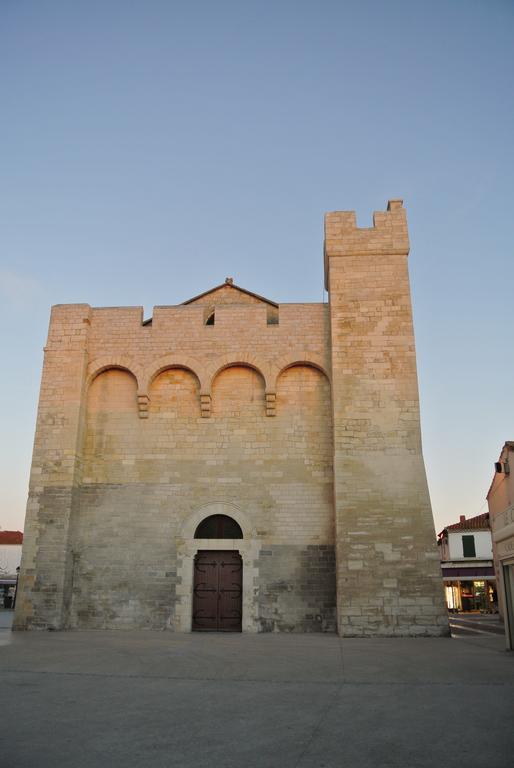 Hotel Les Palmiers En Camargue Saintes-Maries-de-la-Mer Bagian luar foto