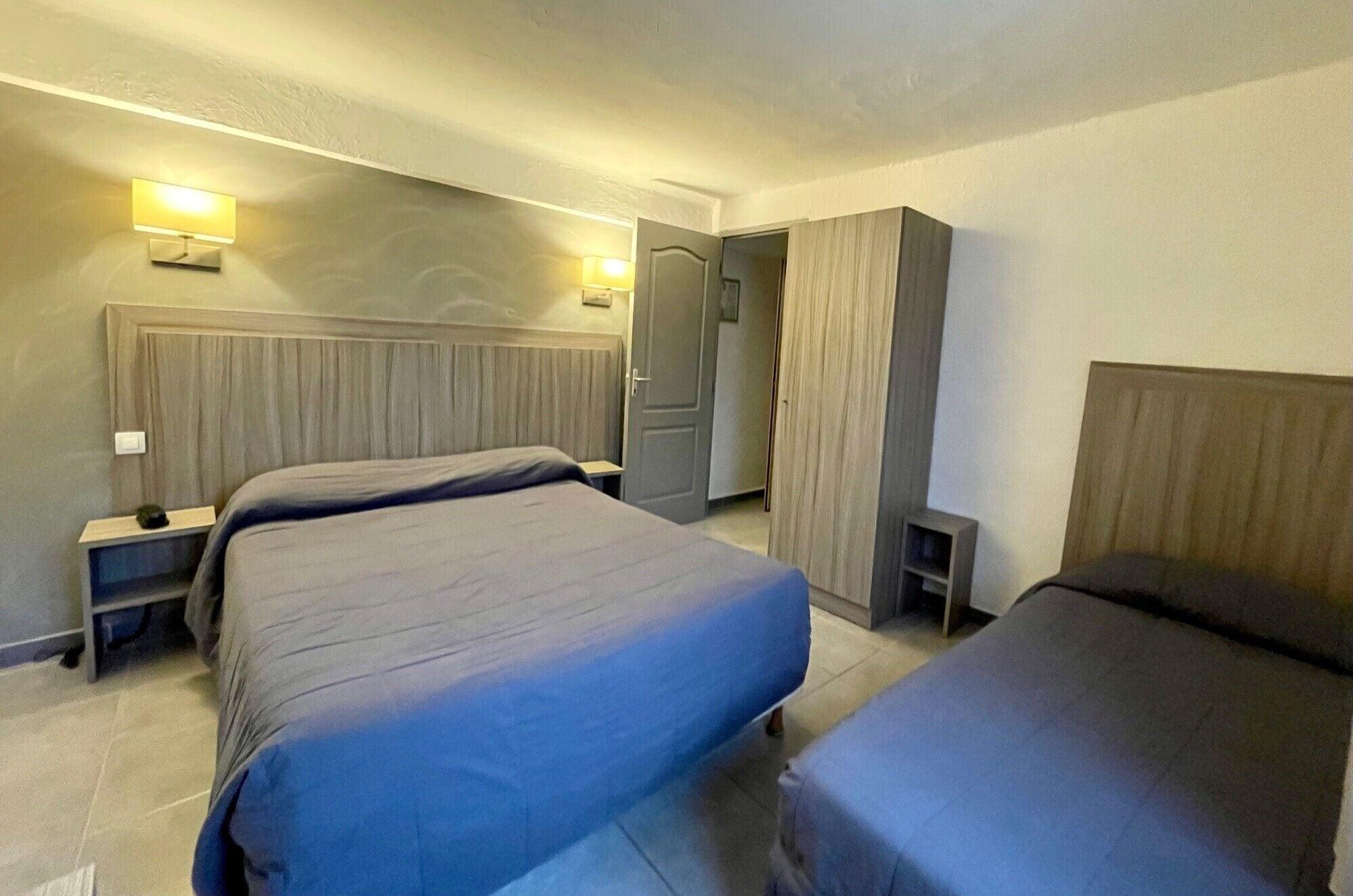 Hotel Les Palmiers En Camargue Saintes-Maries-de-la-Mer Bagian luar foto