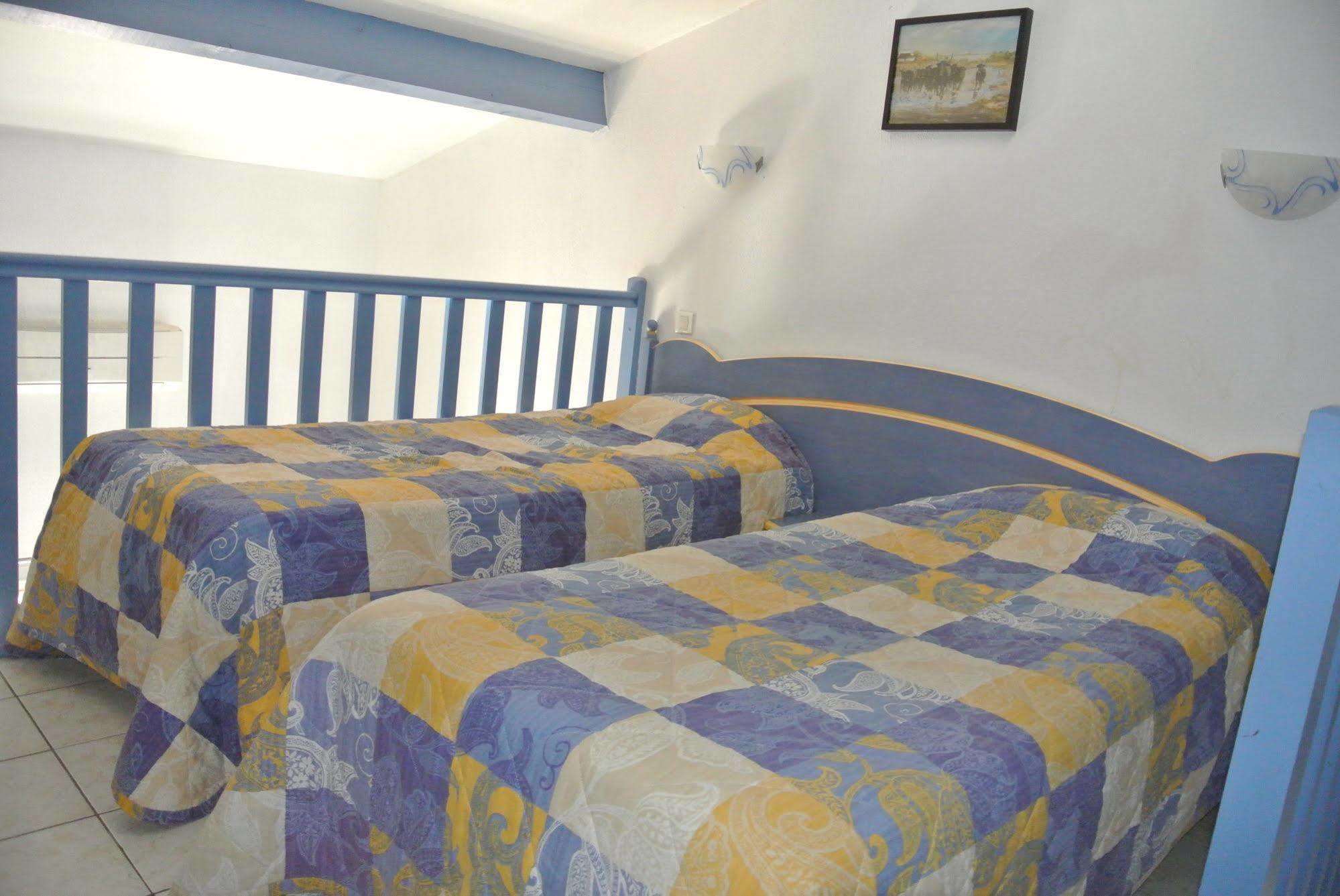 Hotel Les Palmiers En Camargue Saintes-Maries-de-la-Mer Bagian luar foto